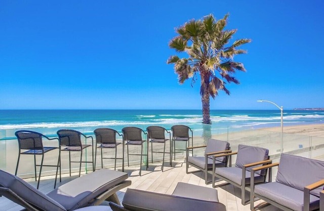 2 Floors of Ocean Front - Penthouse + 2nd Level - A/C