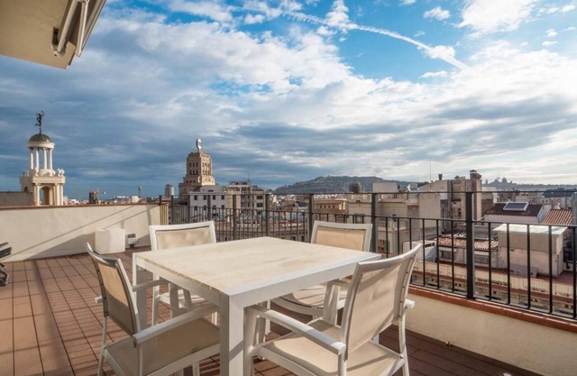 977 Las Ramblas Penthouse w/Terrace I