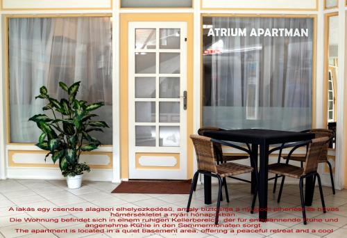 Basement Átrium apartman