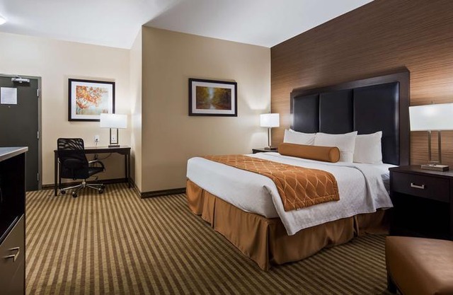 Best Western Plus Fergus Hotel