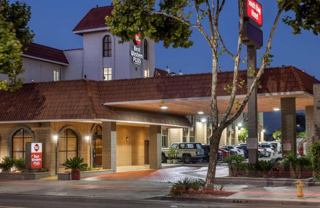 South Bay Hotel 