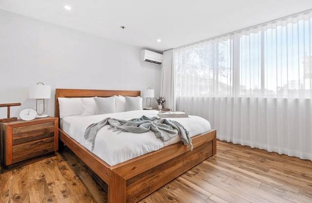 Bondi Breeze Apartment