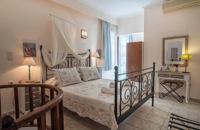 Calergi Residence 6 -Stylish Loft -Balcony -Pool Paradise - MONTHLY OFFERS