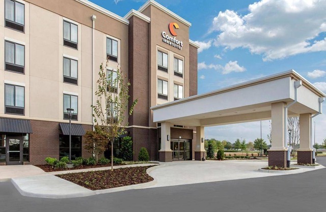 Comfort Inn & Suites at CrossPlex Village