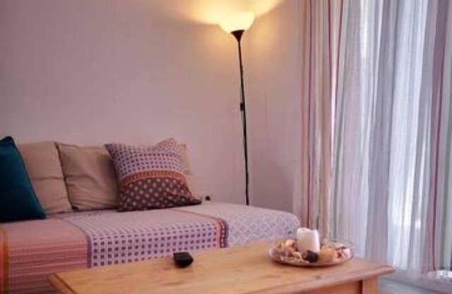 Comfortable Cleo Apartment With Large Terrace
