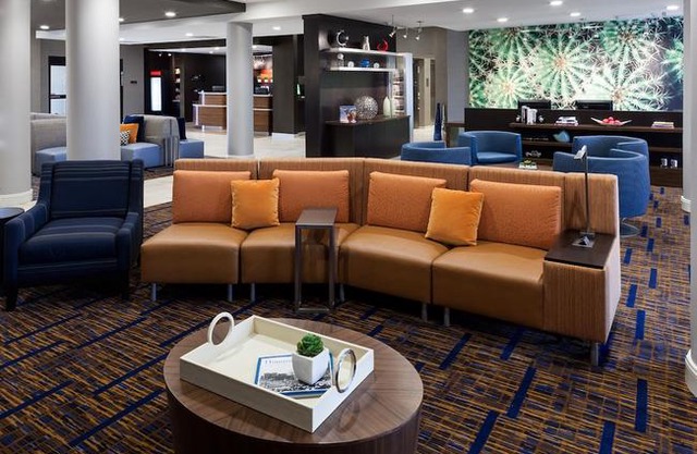 Courtyard by Marriott Houston North/Shenandoah