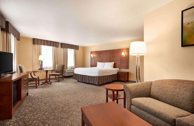 Days Inn by Wyndham Guelph