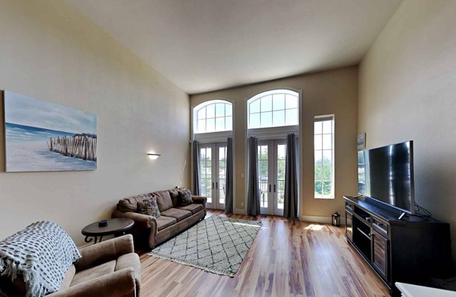 Historic Aragon Executive Apartment