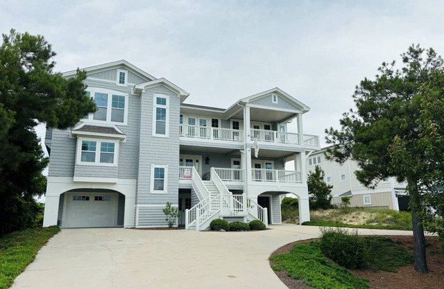 House ∙ 5 bedrooms ∙ 12 guests
