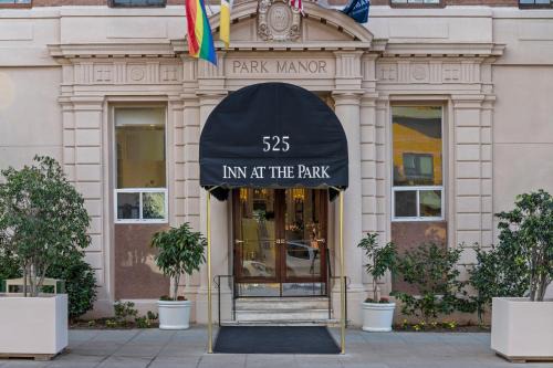 Cw Inn At The Park 
