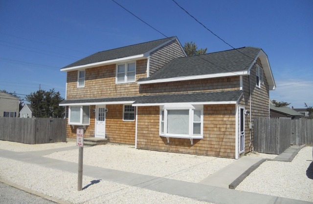 Oceanside Beach House In Private Beach Community