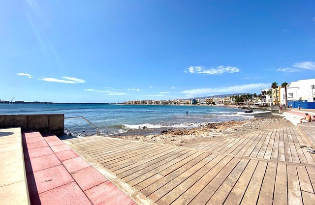 Playa de Arinaga three bedroom apartment