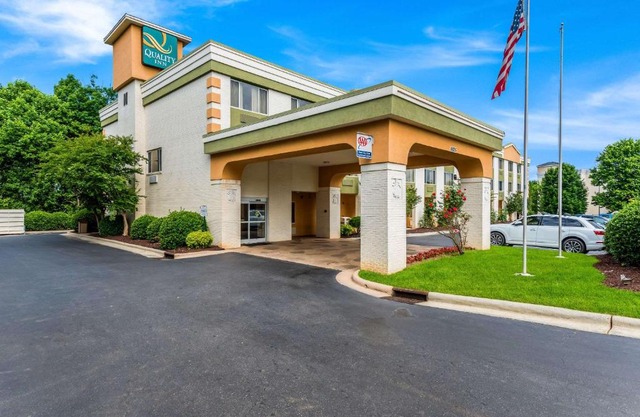 Quality Inn Suites Matthews 