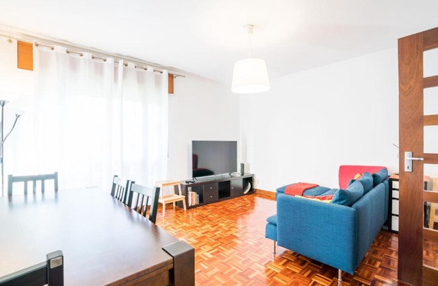 Quiet & Comfortable 1br Lisbon