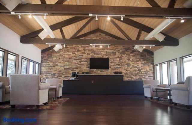 Soledad Canyon Cabin 18