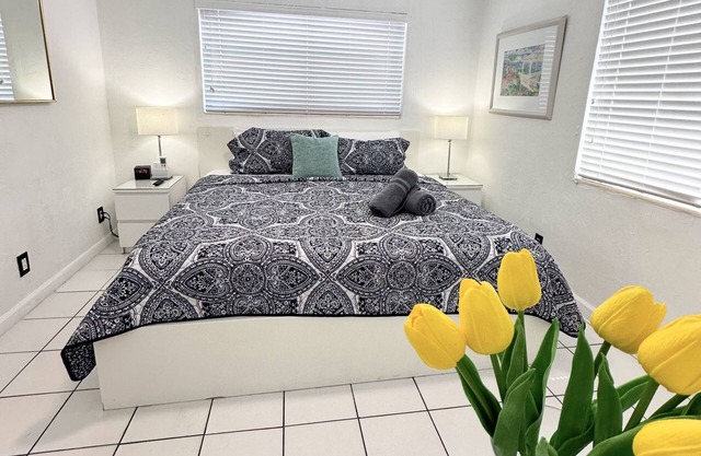 Southwinds Inn #7 for 4 Guests/close to the beach