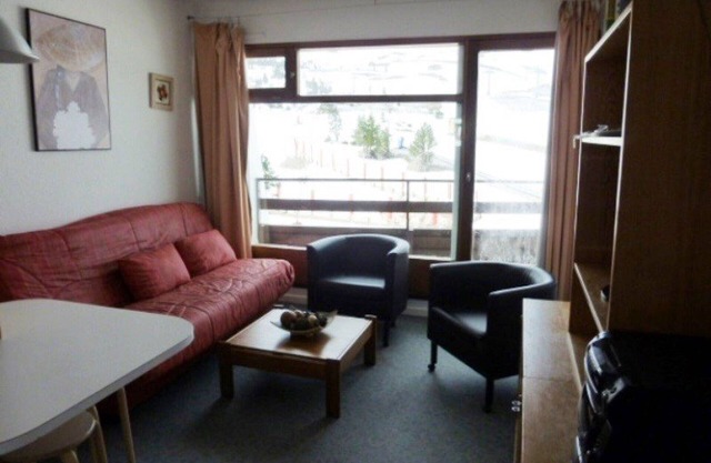 Studio for 4, elevator, ski-in/ski-out, balcony, parking, ski locker in Arette
