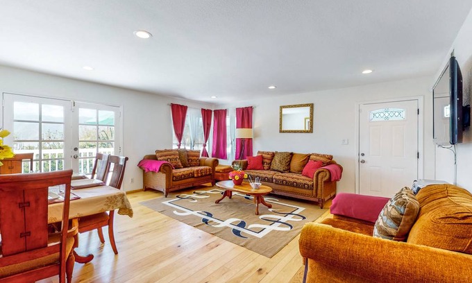 Lake Elsinore House | 104 m² House ∙ 3 bedrooms ∙ 6 guests
