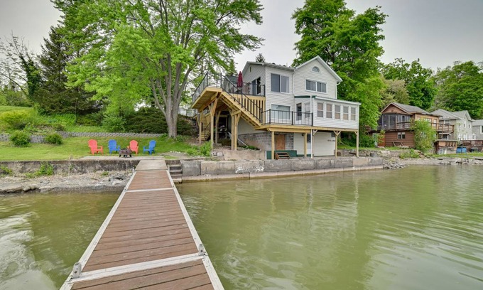 Seneca Falls Cottage | 153 m² Cabin ∙ 3 bedrooms ∙ 8 guests
