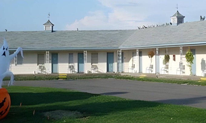 Westfield Hotel | 16 m² Motel ∙ 6 guests