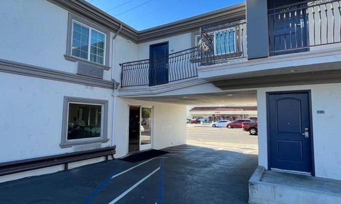 Huntington Park Hotel | 19 m² Motel ∙ 127 guests