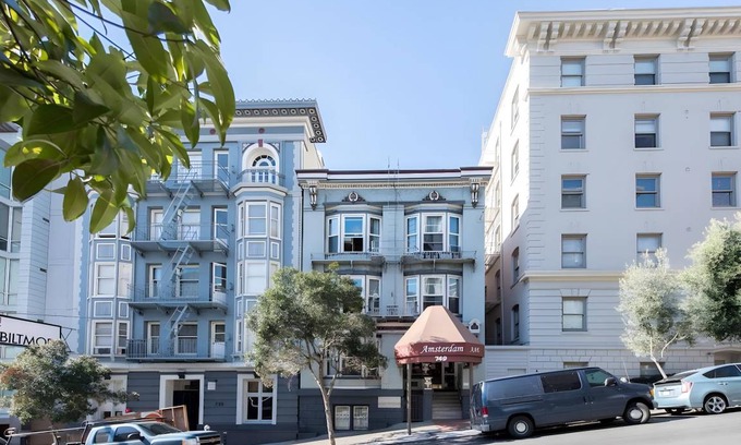 Lower Nob Hill Hostel | 21 m² Hostel ∙ 127 guests