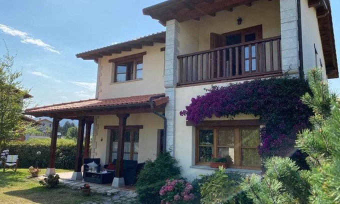 Prado House | 250 m² House ∙ 4 bedrooms ∙ 7 guests