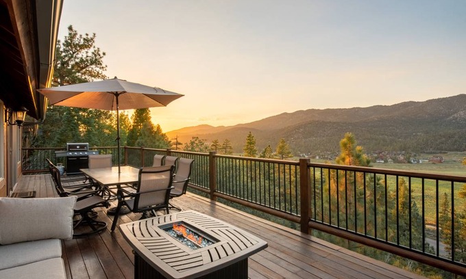 Castle Glen Estates House | 297 m² House ∙ 4 bedrooms ∙ 16 guests