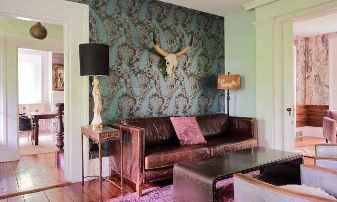 Pine Bush House | 325 m² House ∙ 4 bedrooms ∙ 7 guests