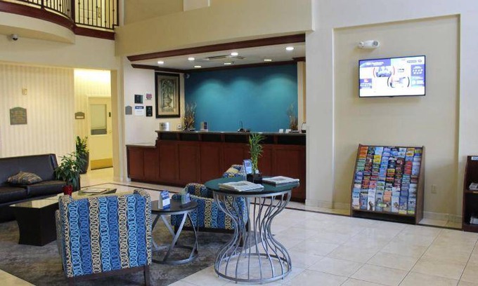 Lake Elsinore Hotel | 35 m² Hotel ∙ 127 guests