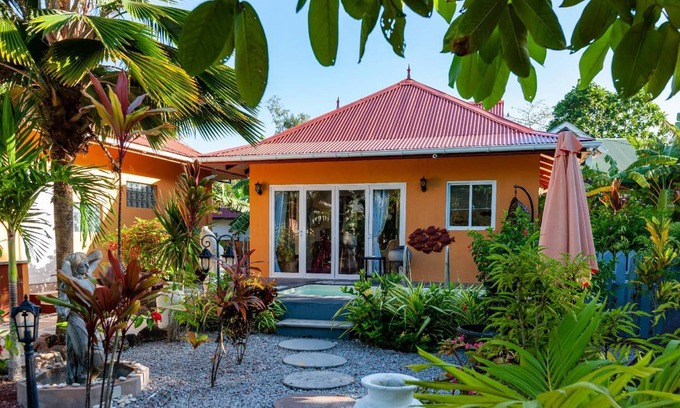 La Digue Villa | 54 m² Villa ∙ 3 guests