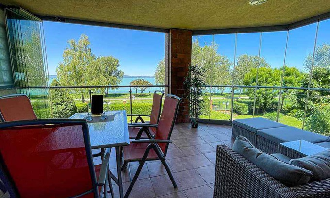 Siofok-Szabadifurdo Apartment | 56 m² Apartment ∙ 1 bedroom ∙ 5 guests
