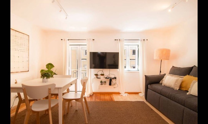 Santa Engracia Apartment | 57 m² Apartment ∙ 1 bedroom ∙ 4 guests