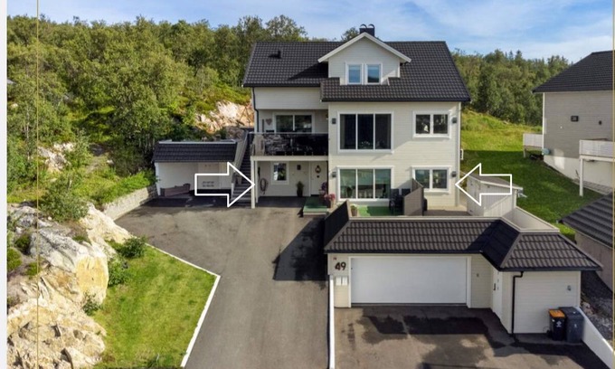 Tromso Apartment | 97 m² Apartment ∙ 2 bedrooms ∙ 6 guests