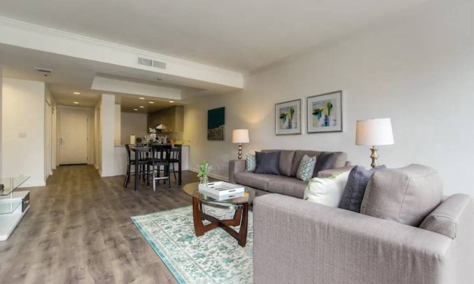 Los Angeles Apartment | Apartment ∙ 2 bedrooms ∙ 4 guests