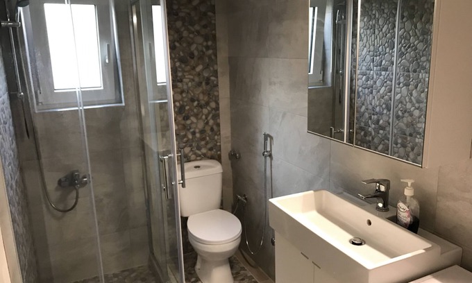 Aigaleo Apartment | Athens Cozy Corner Appartment