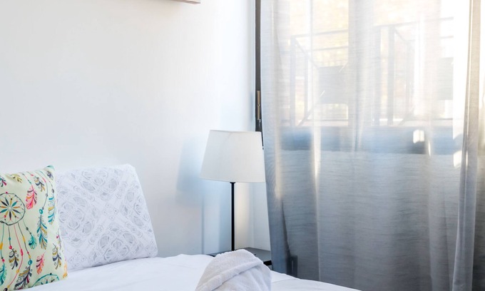 Canillas Hostel | AYZ Ulises - Auto check-in property