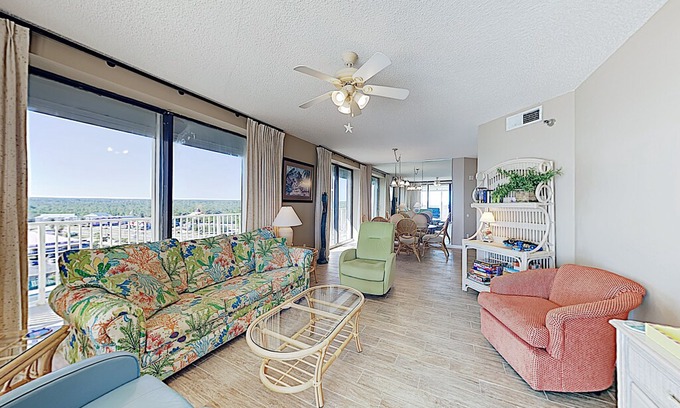 Orange Beach Condo | Beachfront Corner Unit w/ Pools & Gym