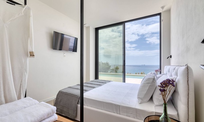 Karystos Villa | Betta VIlla | S Cave Villas Seaside Karystos