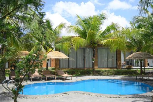 Binh Phu House | Biển Tôm ốc Homestay Bến Tre - Hồ Bơi & BBQ Garden