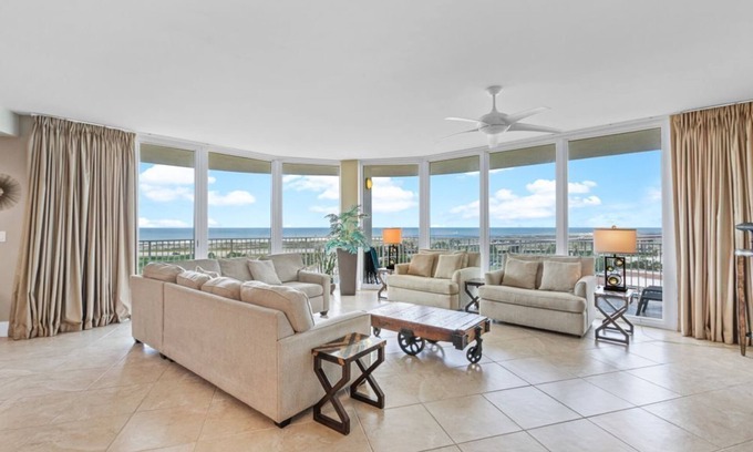 Orange Beach East Condo | Caribe 615C