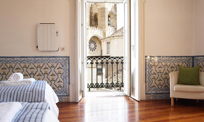 Santa Maria Maior Apartment | Cibele by Patio 25