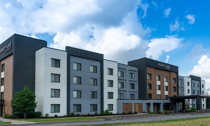 Amherst Hotel | Courtyard by Marriott Buffalo Amherst/University