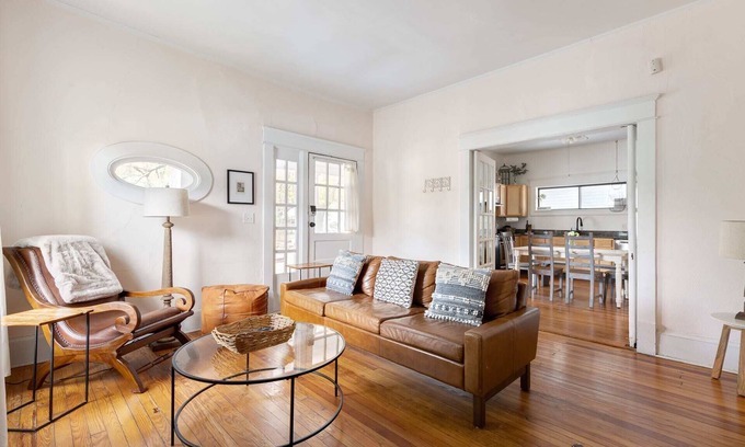 Durham House | Great for Family & Work - Near Duke & Hospital