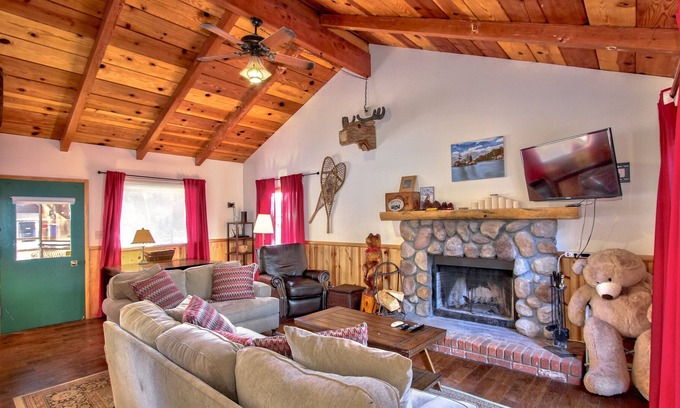 Sugarloaf House | Grinning Bear Cabin