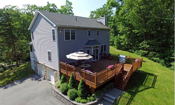 Monroe House | House ∙ 1 bedroom ∙ 12 guests