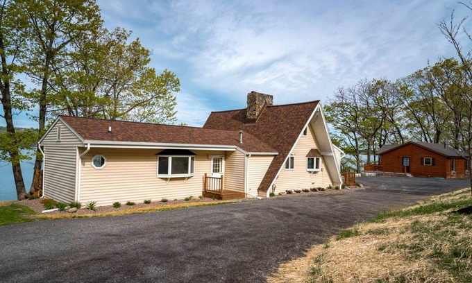 Valois House | House ∙ 1 bedroom ∙ 14 guests