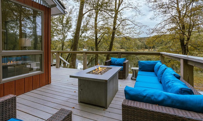 Port Jervis Cottage | Lazy River Cottage on the Delaware River