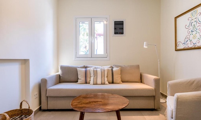 Kato Stalos Apartment | Marianthi's Home