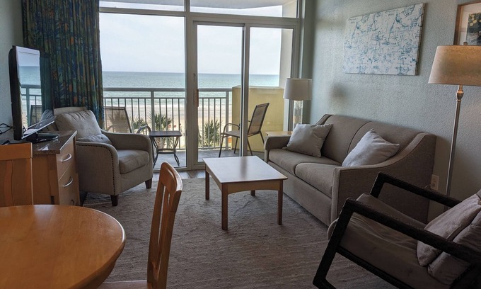 Crescent Beach Condo | Oceanfront condo - Bay Watch 304